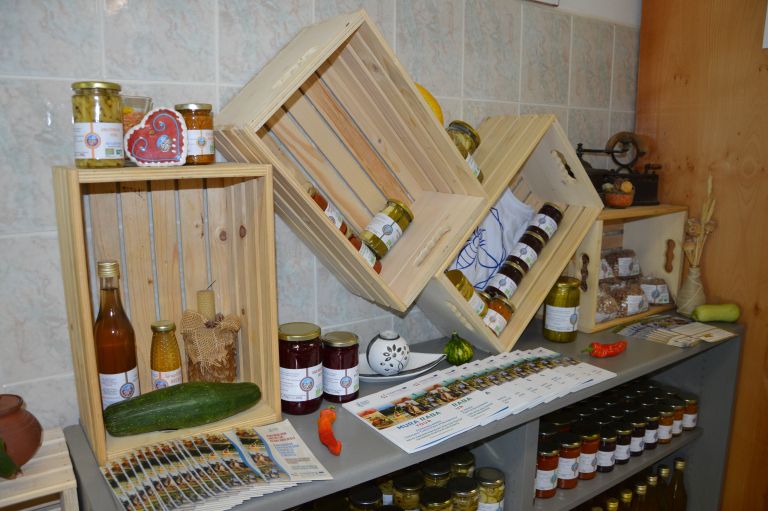 eko-socialna-kmetija-kocljevina, kocljevina, prosenjakovci, tržno-prodajna-točka