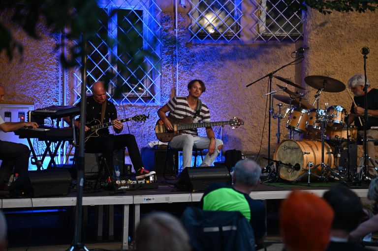 džezzva, skupina, jazz, koncert, skrito-dvorišče