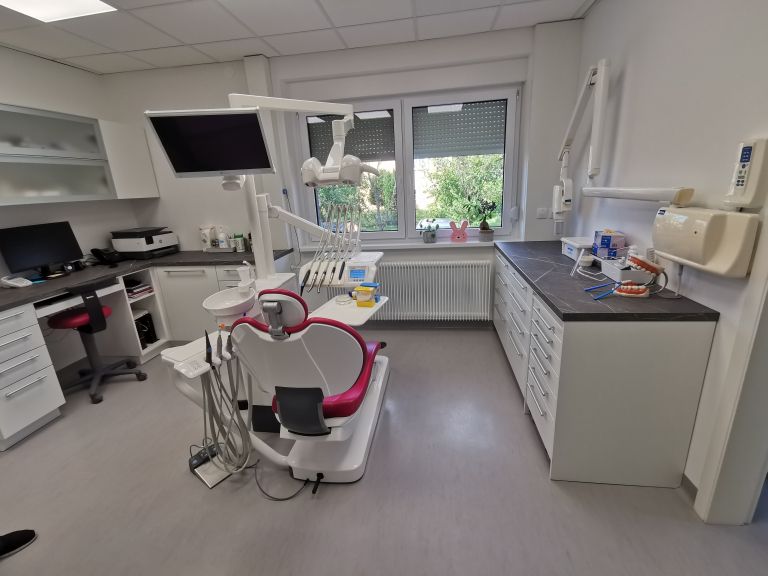 križevci, zobozdravstvena-ambulanta, boštjan-pihlar, katja-karba