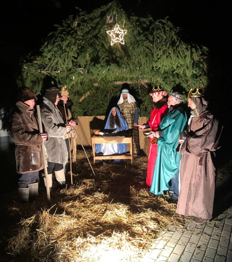 andovci, žive-jaslice, predbožično-druženje