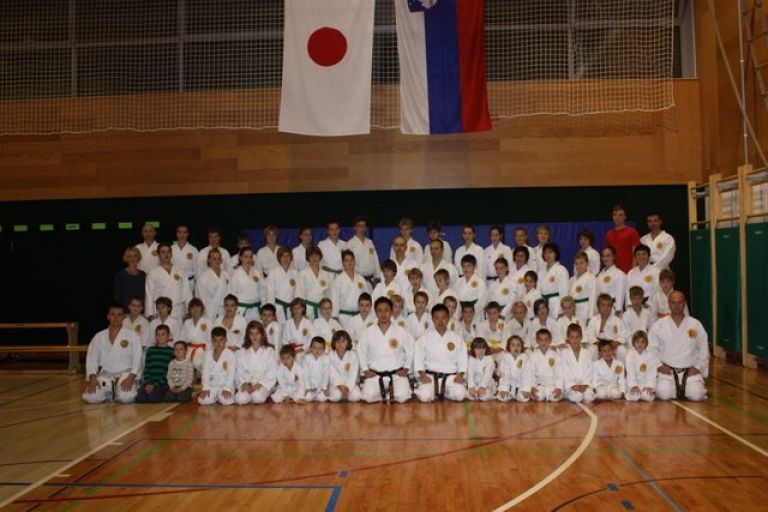 101_akihito_in_akihiro_yagi__brezice__2012_.jpg