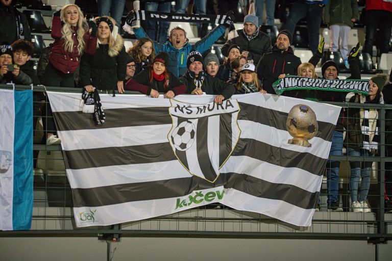 mura, olimpija, gledalci, tribune, navijači, fazanerija
