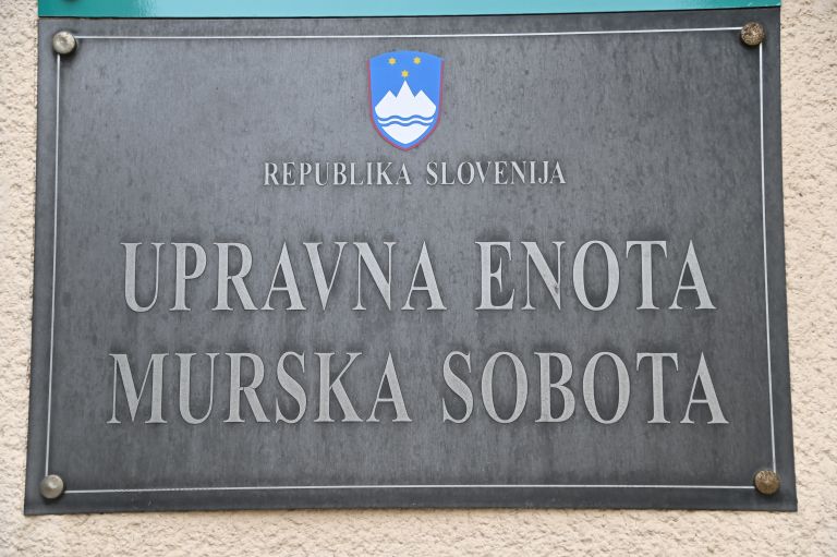 upravna-enota, osebne-izkaznice, potne-listine