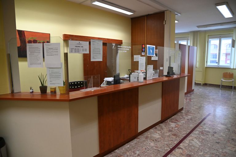 upravna-enota, osebne-izkaznice, potne-listine