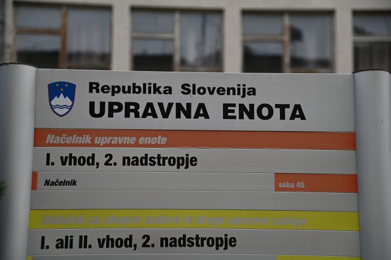 upravna-enota, osebne-izkaznice, potne-listine