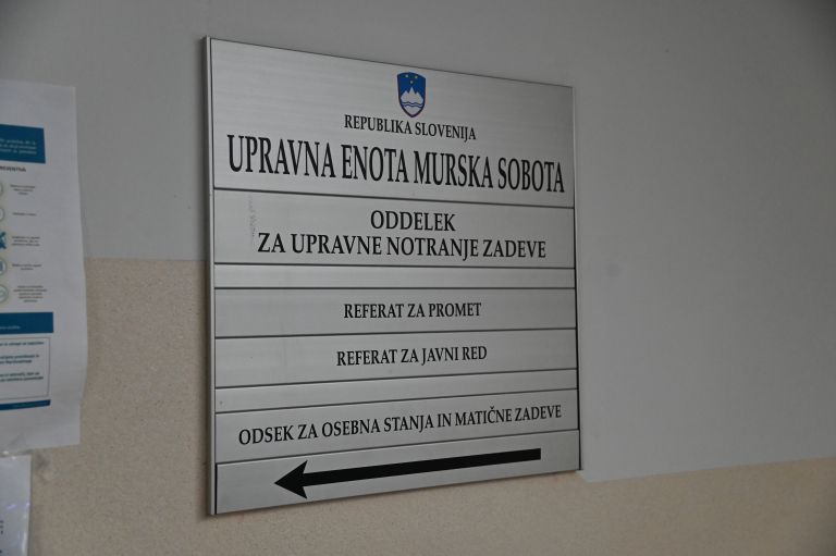 upravna-enota, osebne-izkaznice, potne-listine