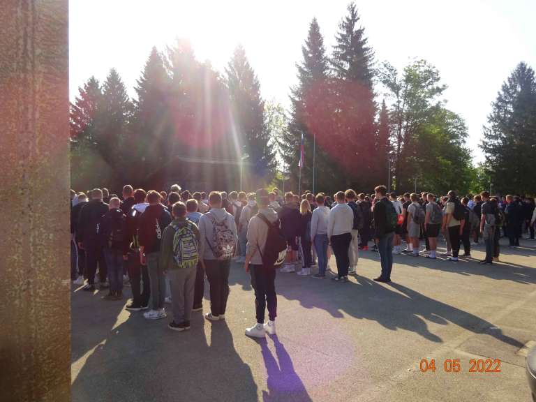 01_dvig_zastave.jpg