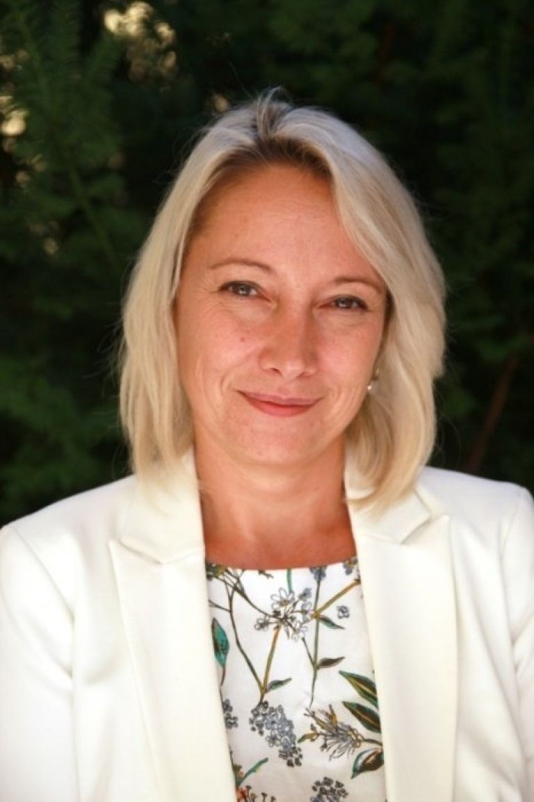 carmen_rajer.jpg