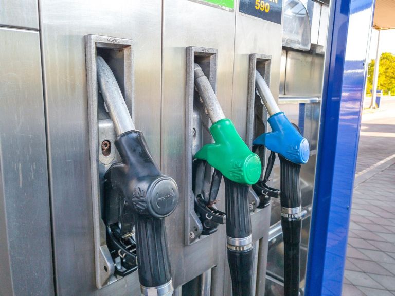 bencinski servis, hrvaška.jpg