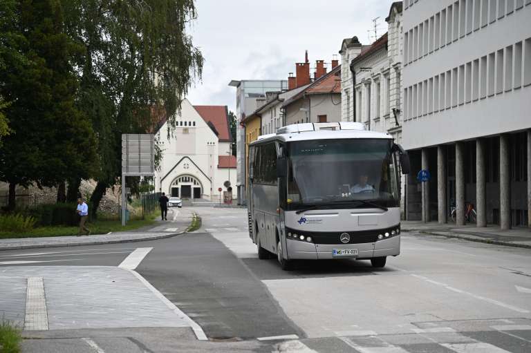 avtobusni-promet, ap-murska-sobota, avtobus, peron, avtobusna-postaja