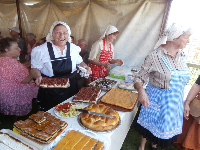 gomilički-degaši, gomilica