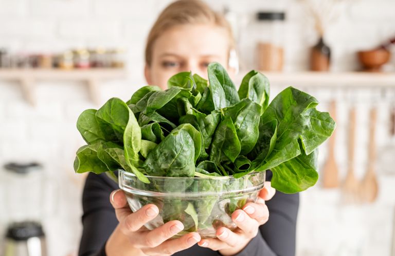 skleda špinače, špinača .jpg