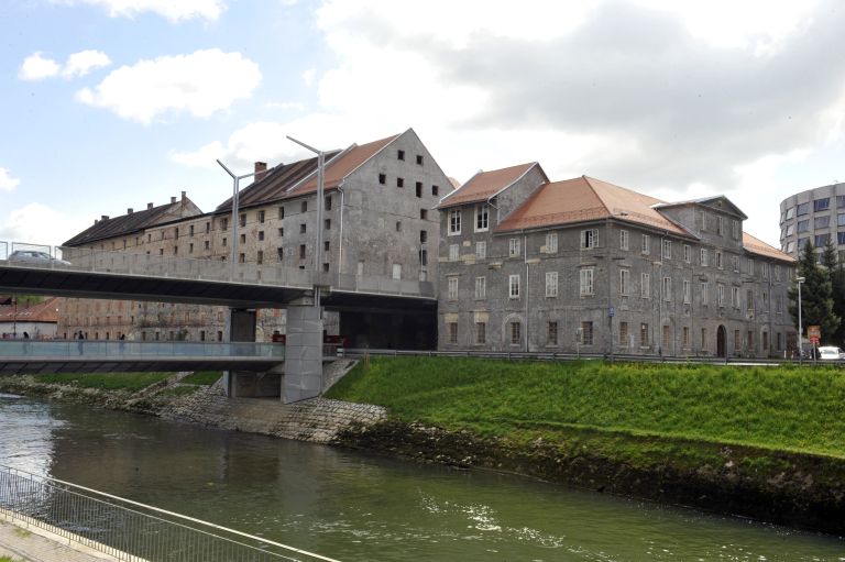 Cukrarna