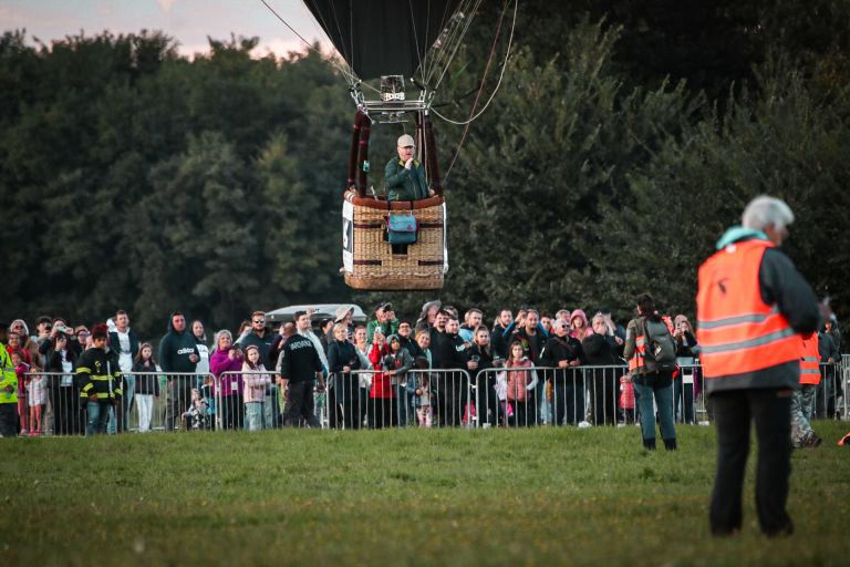 baloni, zadnji-dan, night-glow