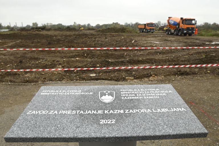 zapor, dobrunje, temeljni kamen