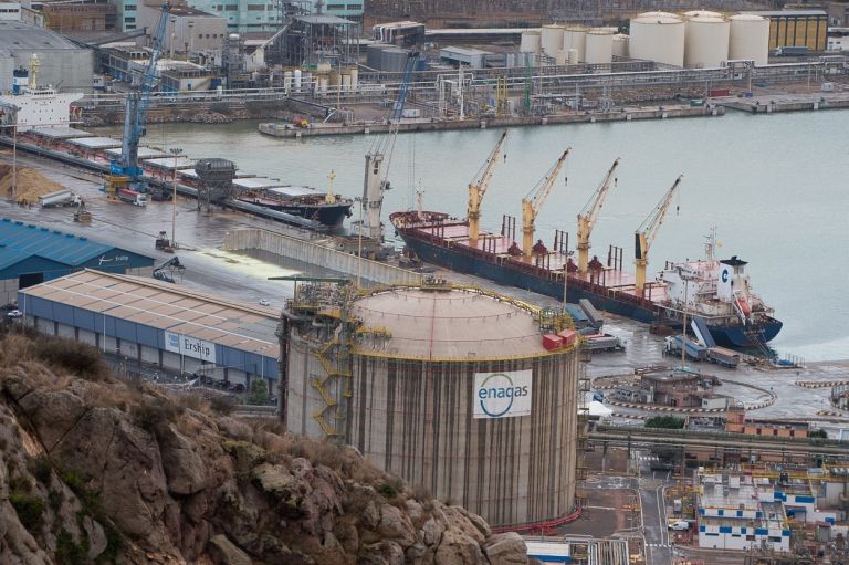 plinski terminal, španija