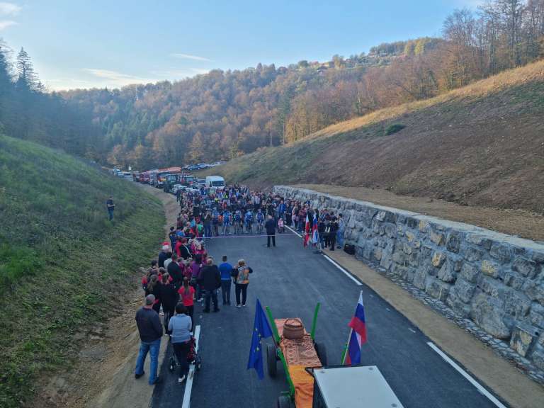 omt___prva_voznja_skozi_preboj_radna_vas__foto_jan_jankovic__1_.jpg