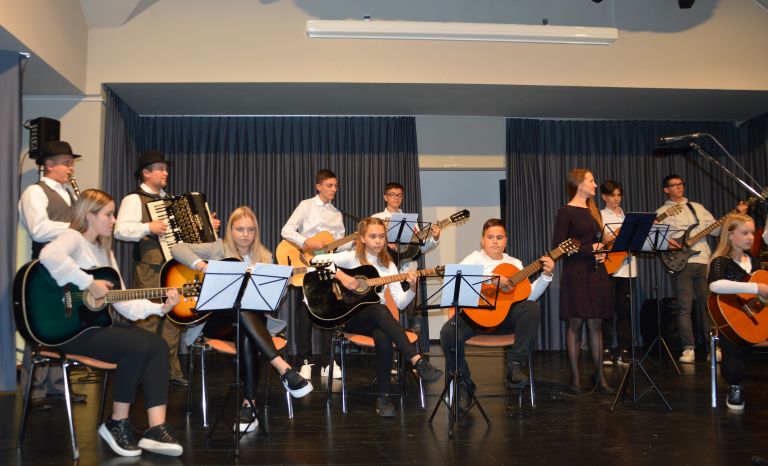 folklorni-večer, puconci
