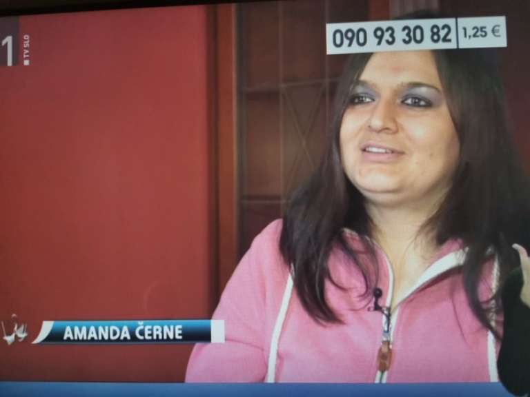 amanda_erne_v_tedniku_tv_slo_2017.jpg