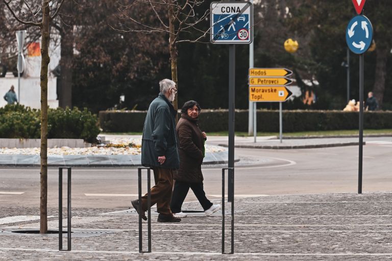 drsališče, druženje, množica, občani, drsanje, otroci, mladina, led, praznično