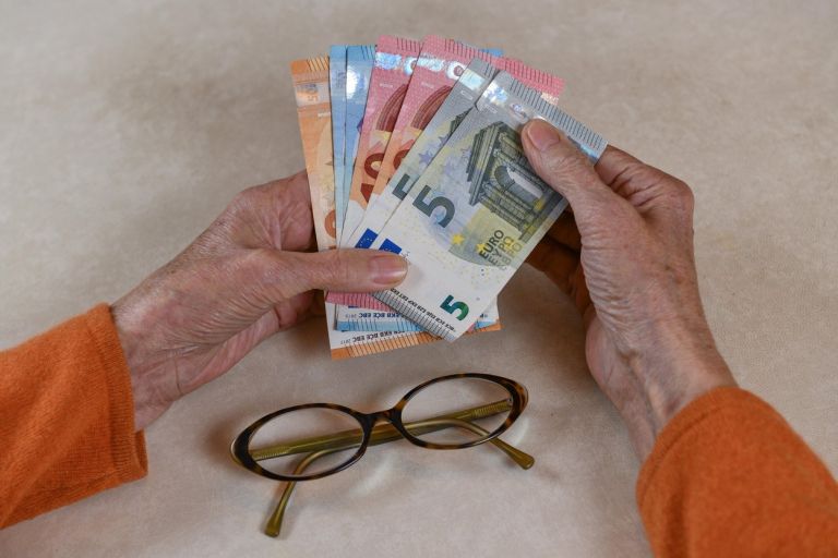 upokojenec, upokojenka.jpg