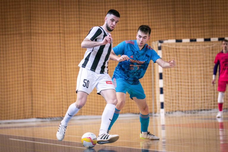 futsal, meteorplast, dobovec
