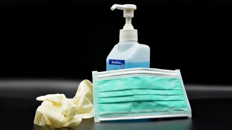 razkuzilo-maska-rokavice