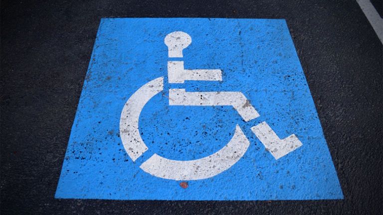 parkiranje_invalidi_dan_invalidov