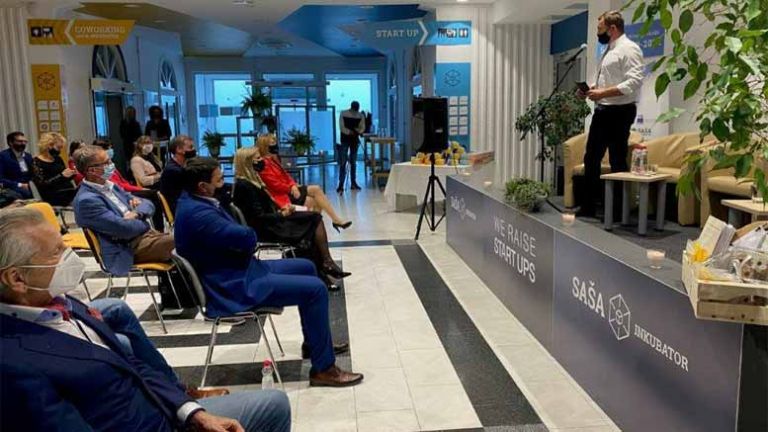 5-let-podjetniskega-centra-standard