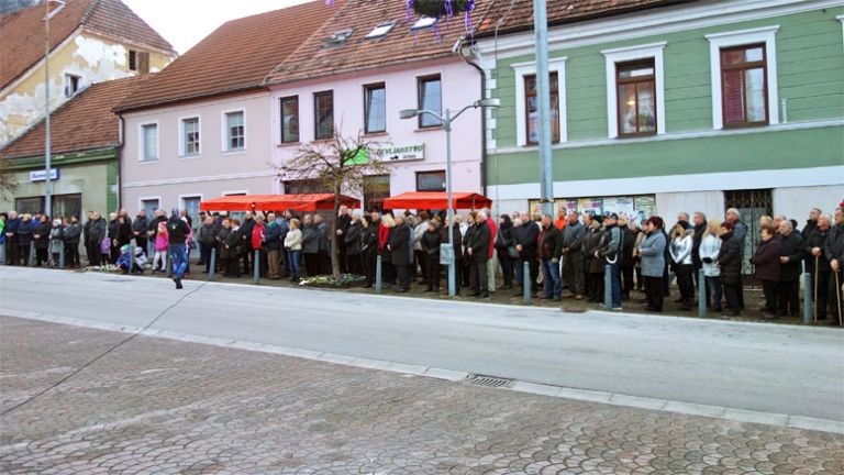 sostanj_praznicni_december