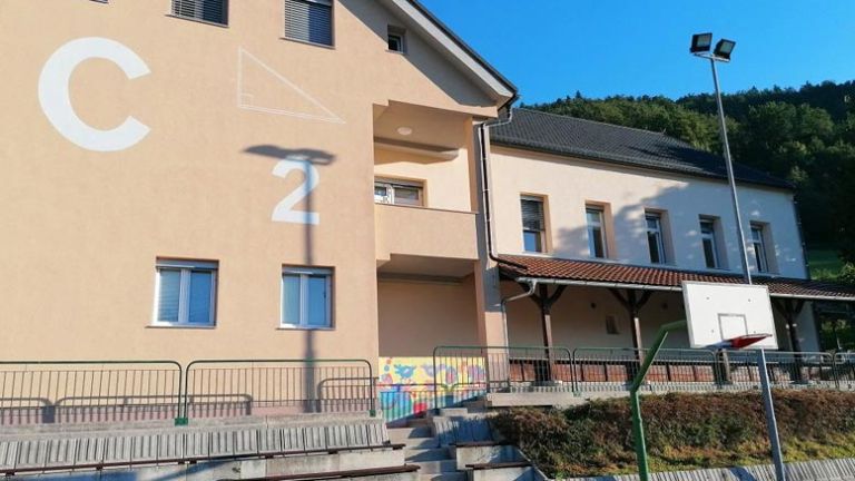 osnovna-sola-plesivec