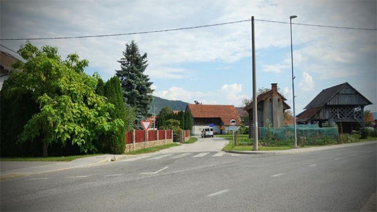 recica-cesta-vpadnica