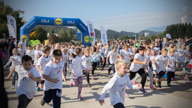 skaza_dobrodelni_tek