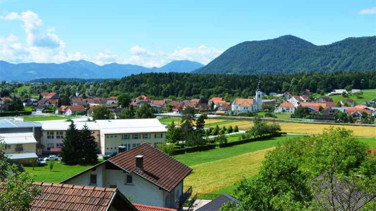 smartno-ob-paki-panorama