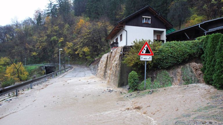 Cesta v penku pri Rotovnikovi jami_6077