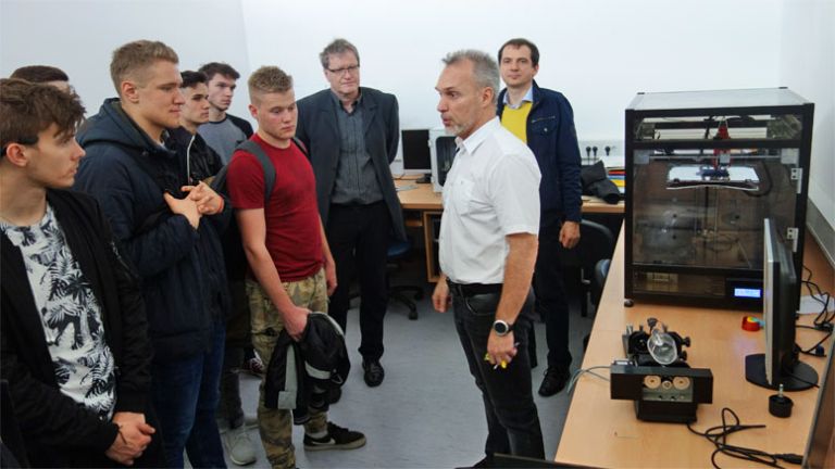mic-nov-razvojni-laboratorij