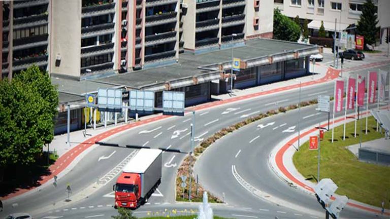 promet-cesta-tovornjak