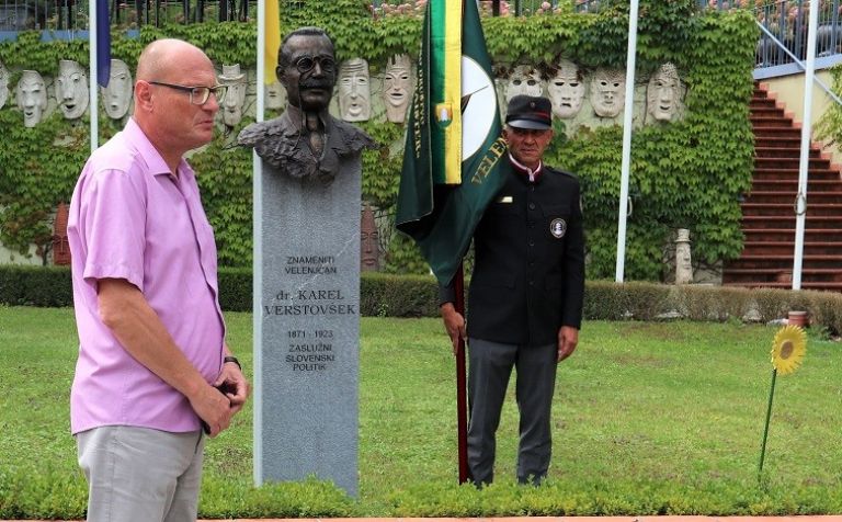 Spominsko V-M_foto UZ