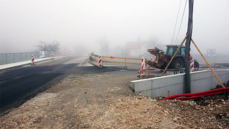 paska_vas_delovisce_Cesta_most
