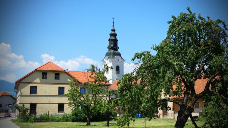 smartno-ob-paki-cerkev