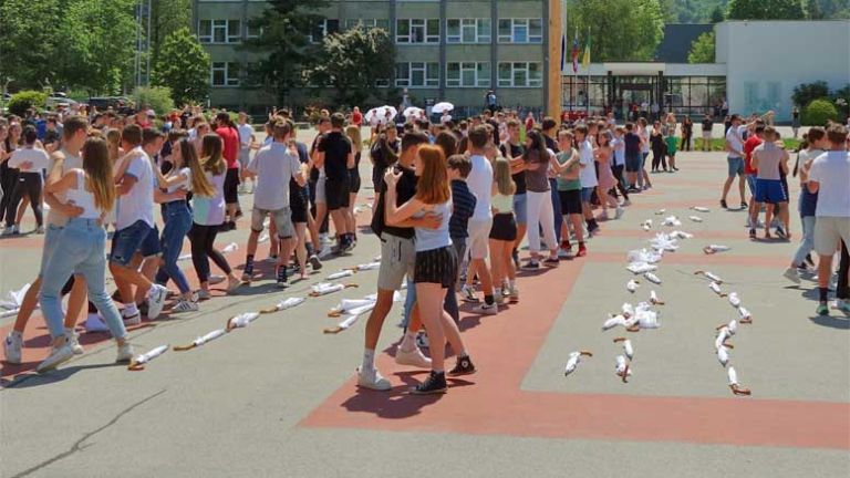 cetvorka-ples-maturantu