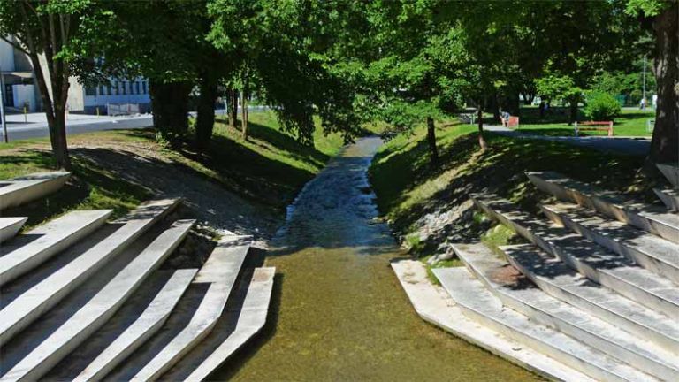 vodotok-paka-promenada