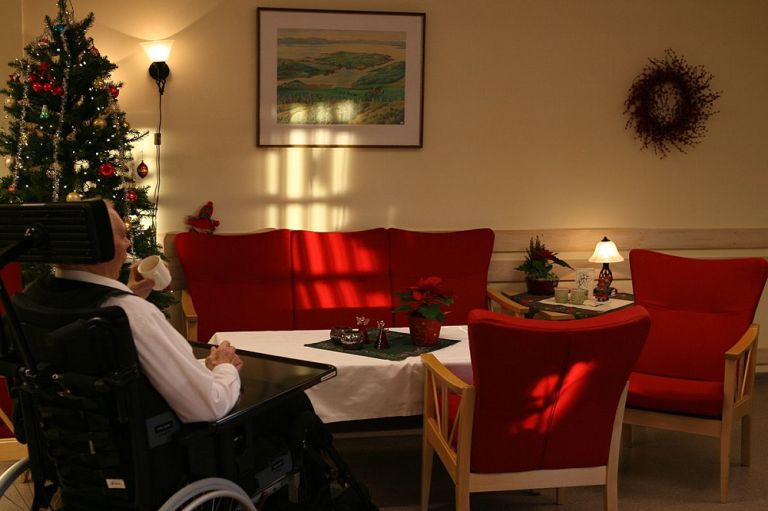 1200px-Nursing_home[1]