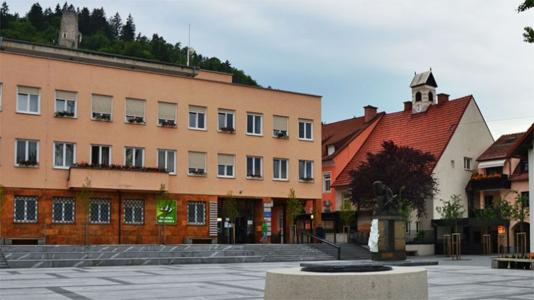 sostanj-obcina-trg