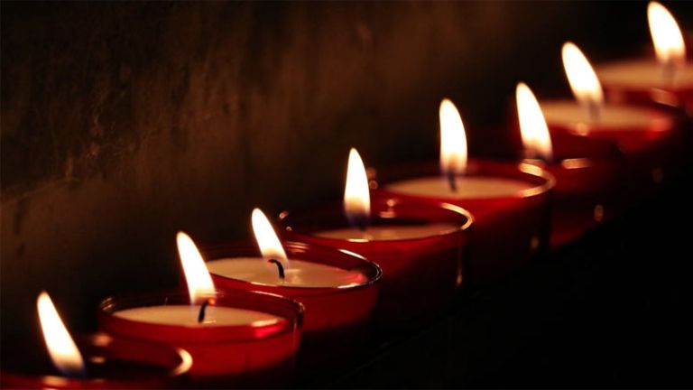 sveca-komemoracija-dan-mrtvih