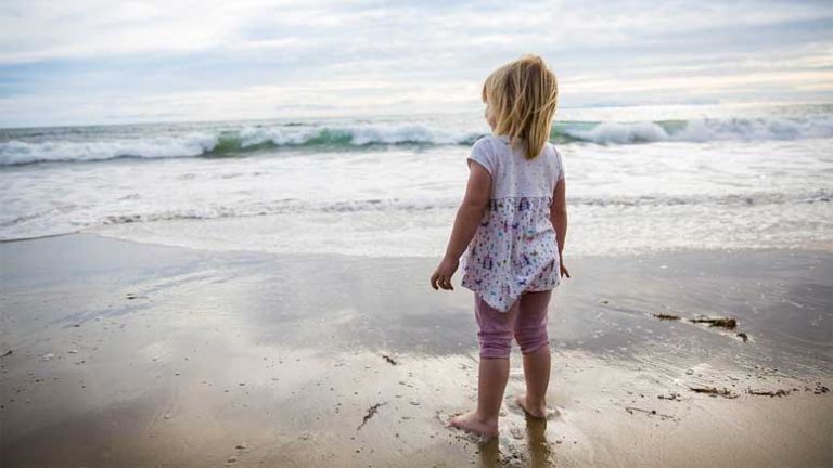 poletje-otroci-morje