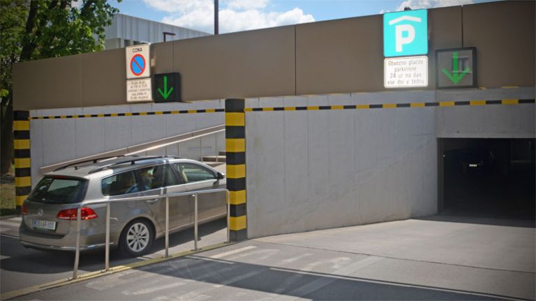 garazna_hisa_zdravstveni_dom