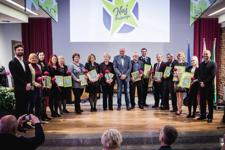 skupinska fotografija vsi nominiranci