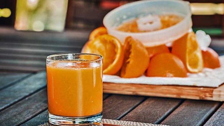 citrusi_fresh-orange-juice-1614822