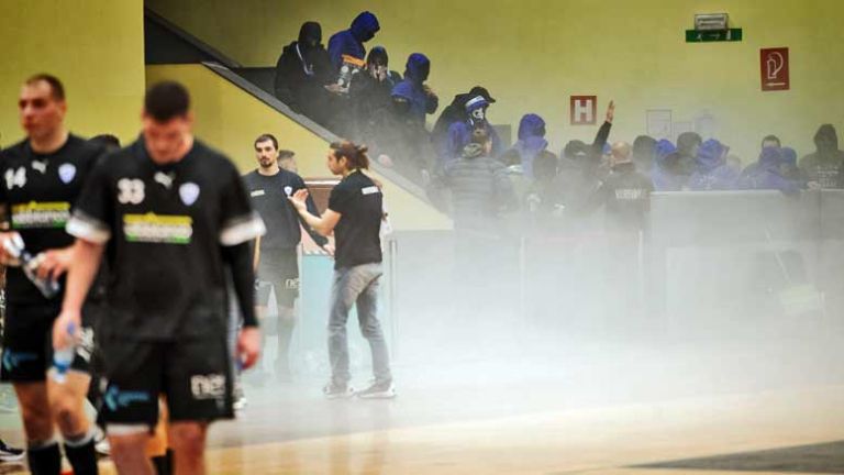 rokomet-ciper-huligani